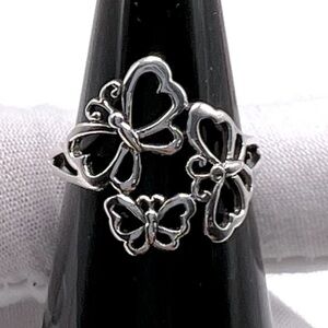 Elegant Silver Butterfly Ring